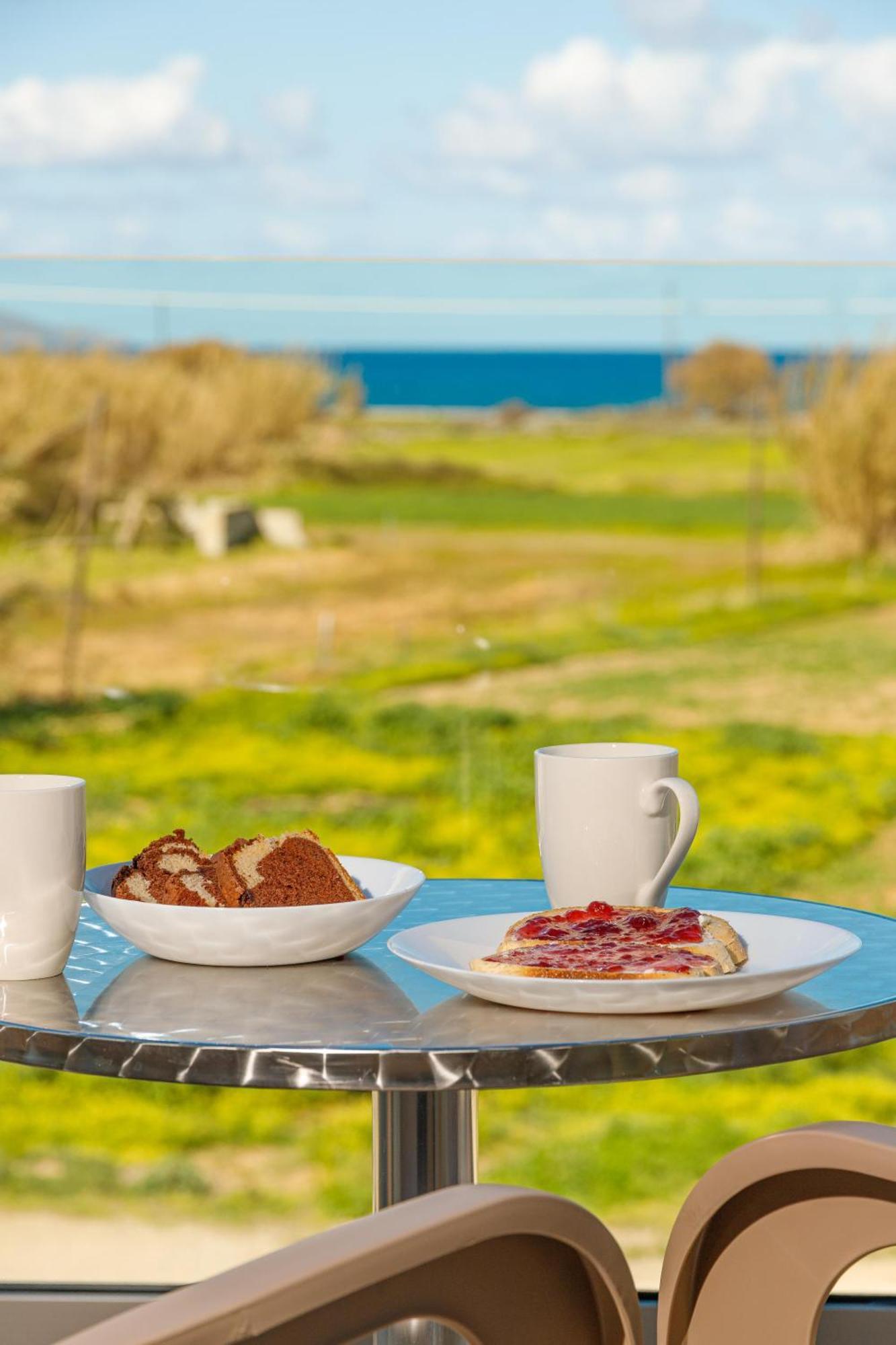 Achatis Apartments With Sea View Kolymbari Extérieur photo