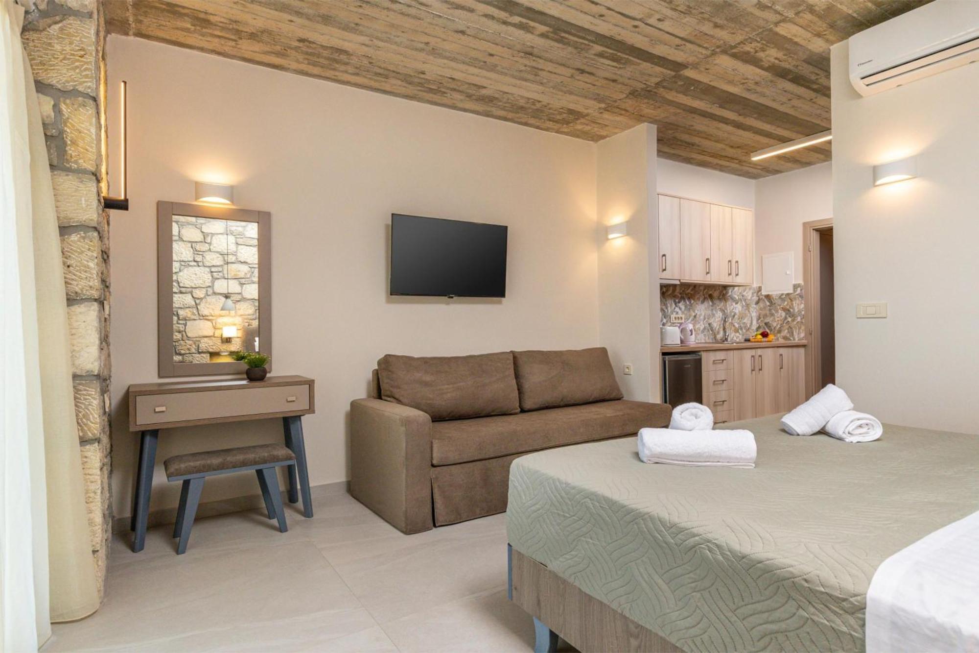 Achatis Apartments With Sea View Kolymbari Extérieur photo