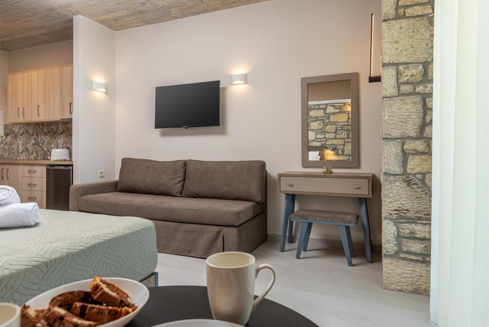 Achatis Apartments With Sea View Kolymbari Extérieur photo