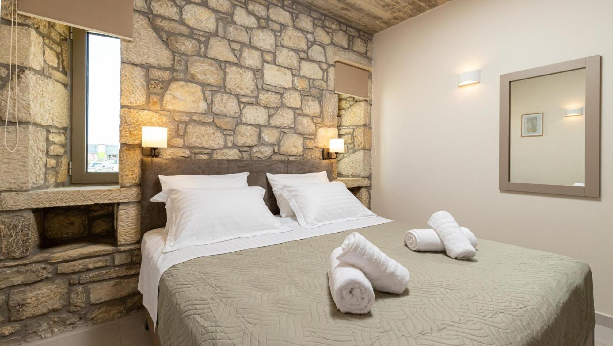 Achatis Apartments With Sea View Kolymbari Extérieur photo