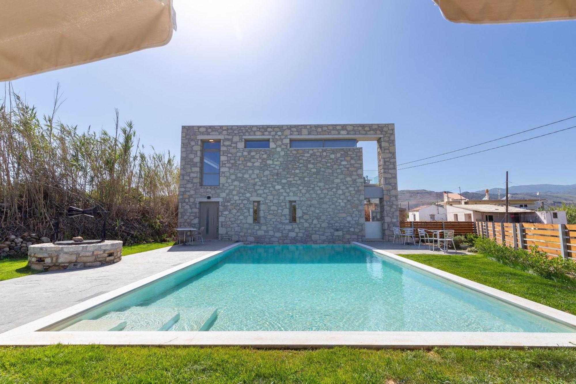 Achatis Apartments With Sea View Kolymbari Extérieur photo