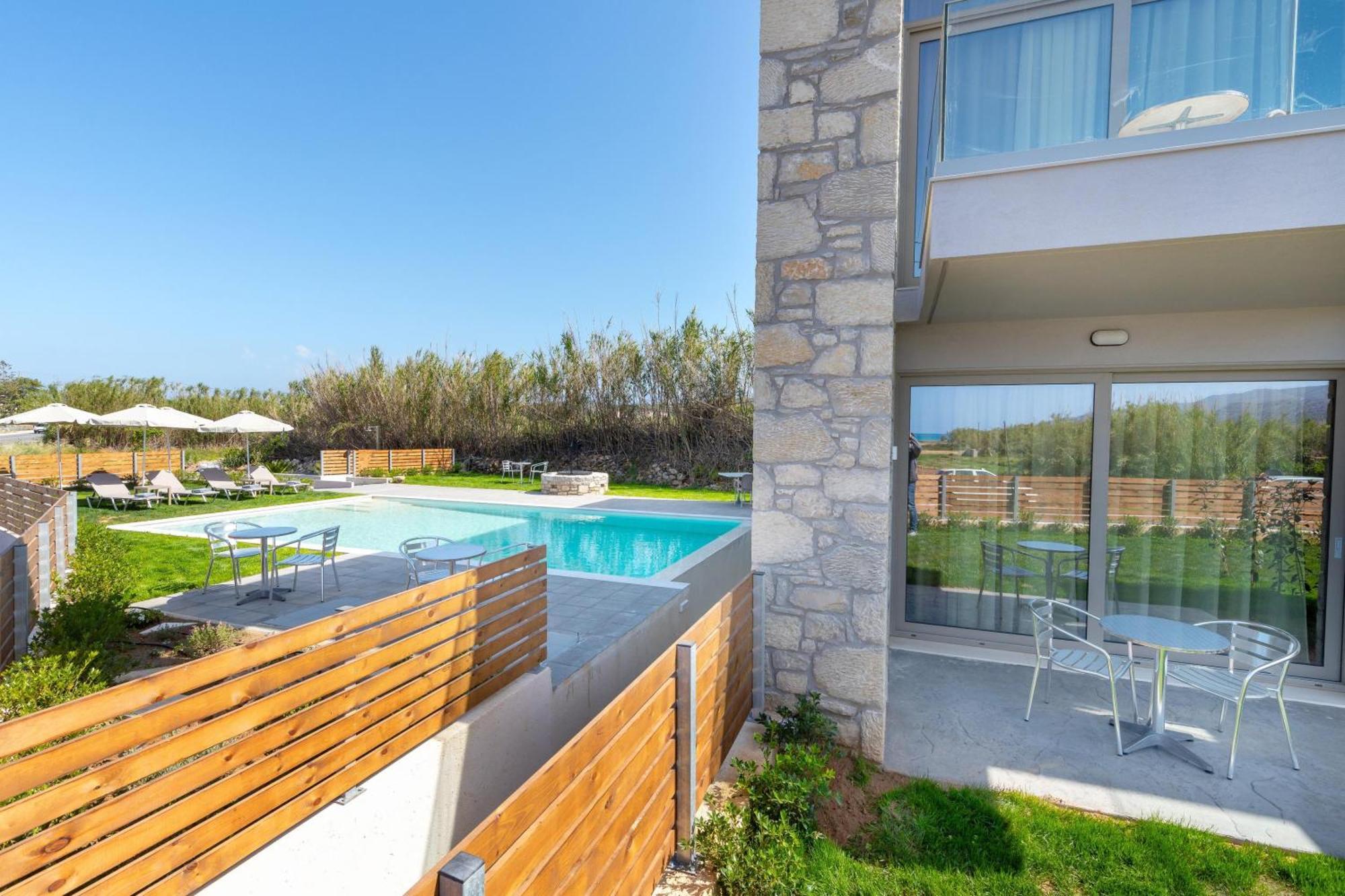Achatis Apartments With Sea View Kolymbari Extérieur photo