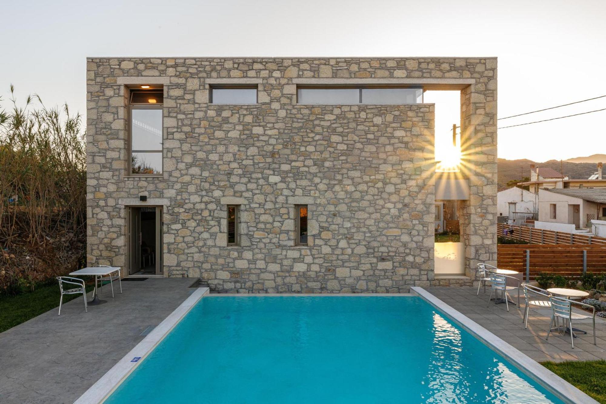 Achatis Apartments With Sea View Kolymbari Extérieur photo