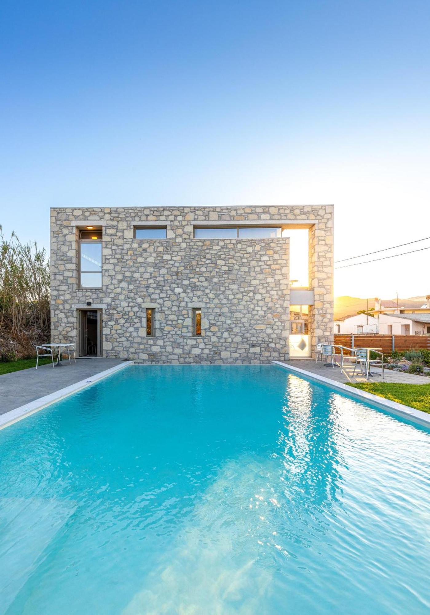 Achatis Apartments With Sea View Kolymbari Extérieur photo