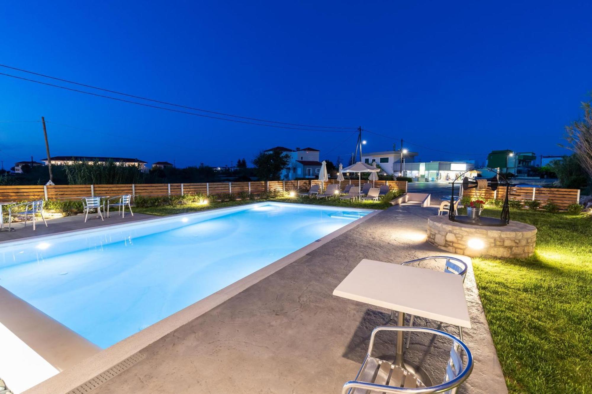 Achatis Apartments With Sea View Kolymbari Extérieur photo